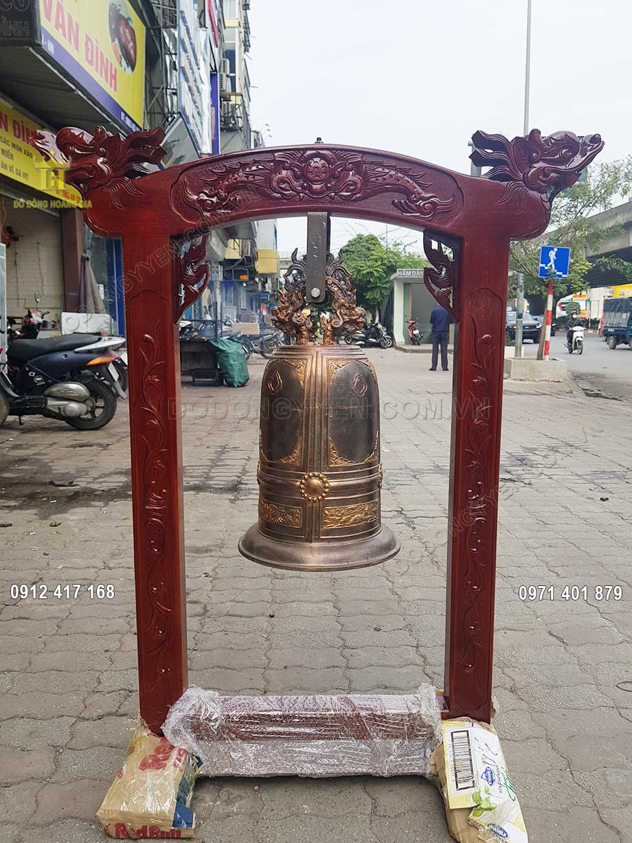 Kh&ocirc;ng chỉ mang lại vẻ đẹp uy nghi&ecirc;m, vật phẩm c&ograve;n gi&uacute;p gia chủ xua đuổi điềm xấu, sự kh&ocirc;ng may, mang lại b&igrave;nh an, may mắn cho gia đ&igrave;nh gia chủ